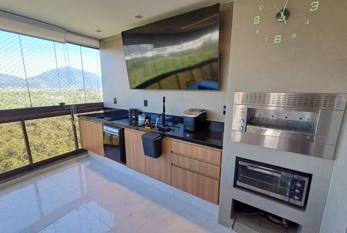 Cobertura Linear Porteira Fechada, com 180 m², 3 Suítes no Recreio dos Bandeirantes.