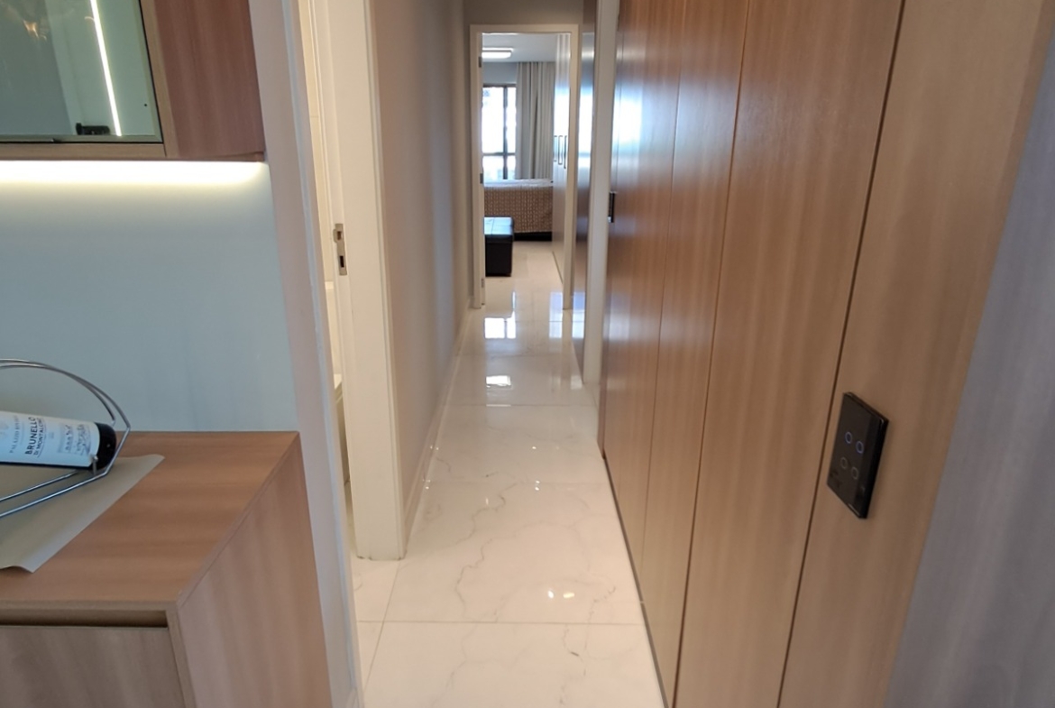 Cobertura Linear Porteira Fechada, com 180 m², 3 Suítes no Recreio dos Bandeirantes.