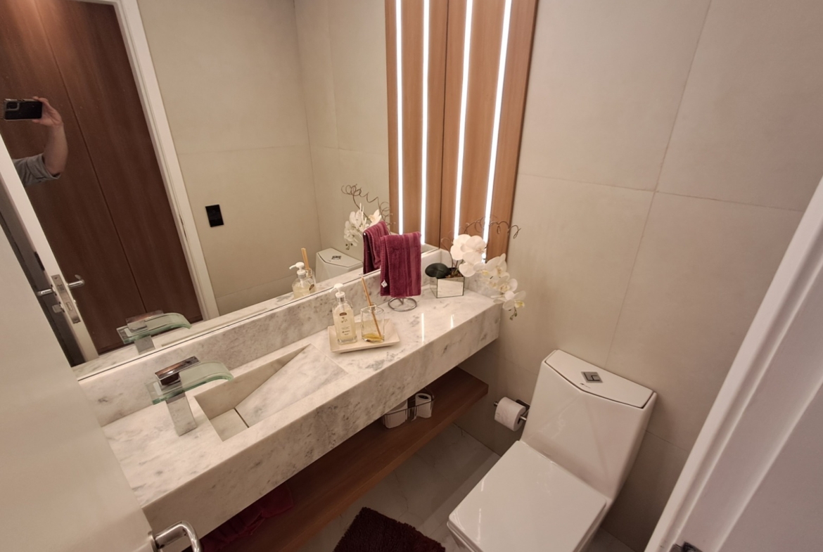 Cobertura Linear Porteira Fechada, com 180 m², 3 Suítes no Recreio dos Bandeirantes.