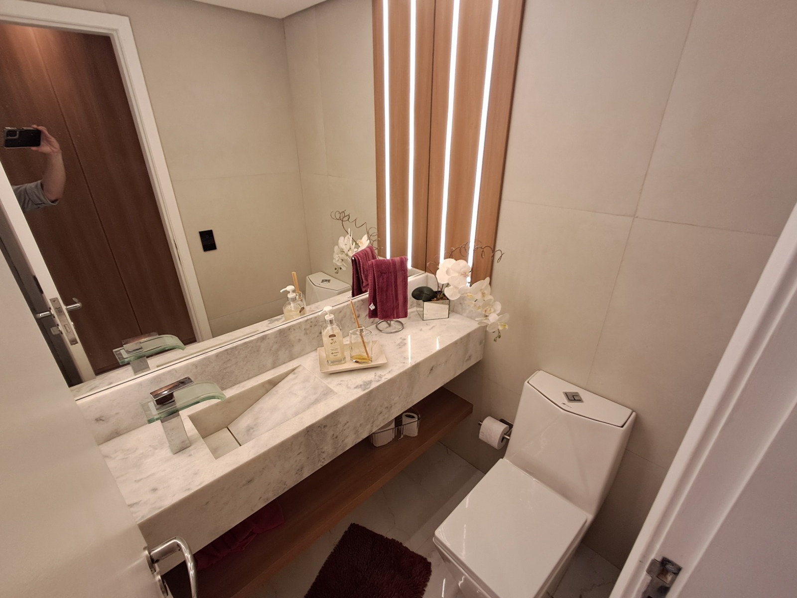 Cobertura Linear Porteira Fechada, com 180 m², 3 Suítes no Recreio dos Bandeirantes.