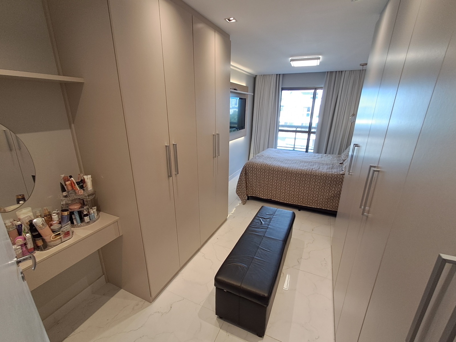Cobertura Linear Porteira Fechada, com 180 m², 3 Suítes no Recreio dos Bandeirantes.
