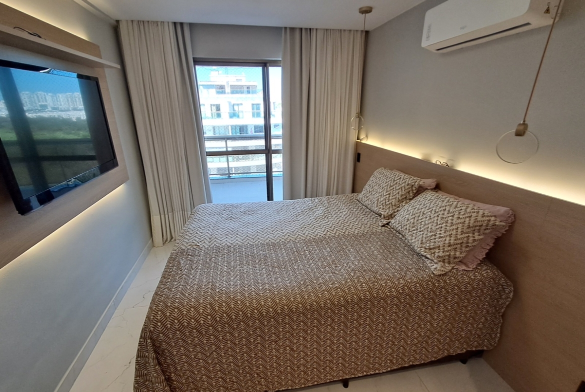 Cobertura Linear Porteira Fechada, com 180 m², 3 Suítes no Recreio dos Bandeirantes.