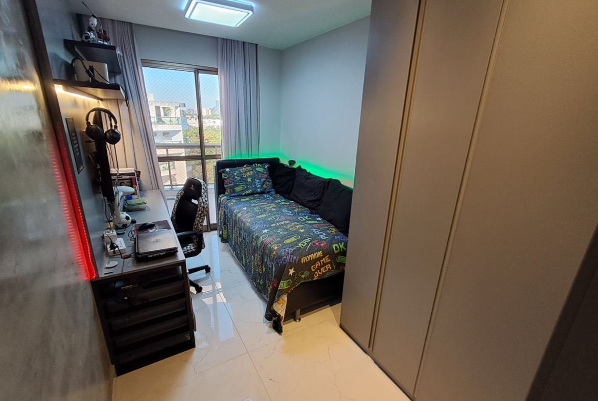 Cobertura Linear Porteira Fechada, com 180 m², 3 Suítes no Recreio dos Bandeirantes.