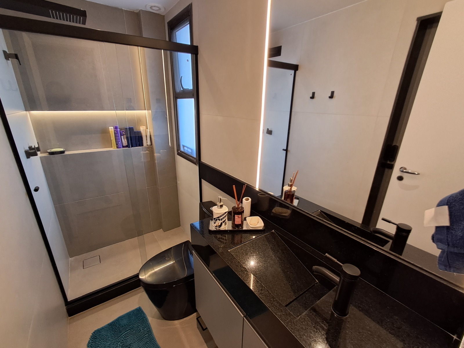 Cobertura Linear Porteira Fechada, com 180 m², 3 Suítes no Recreio dos Bandeirantes.