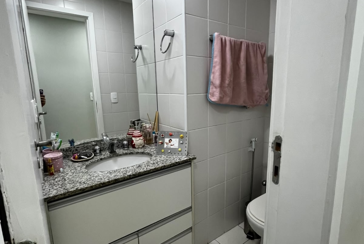 Apartamento à venda na Freguesia (Jacarepaguá) com 3 quartos, 1 suíte.