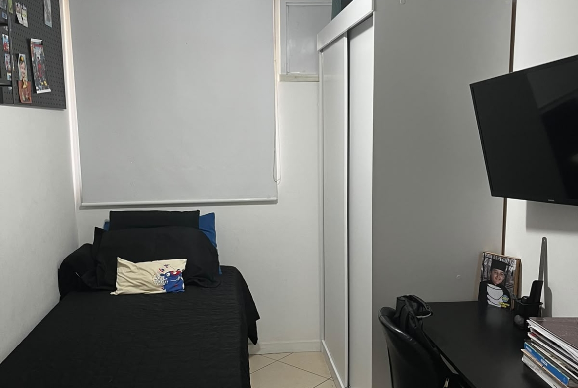 Apartamento à venda na Freguesia (Jacarepaguá) com 3 quartos, 1 suíte.