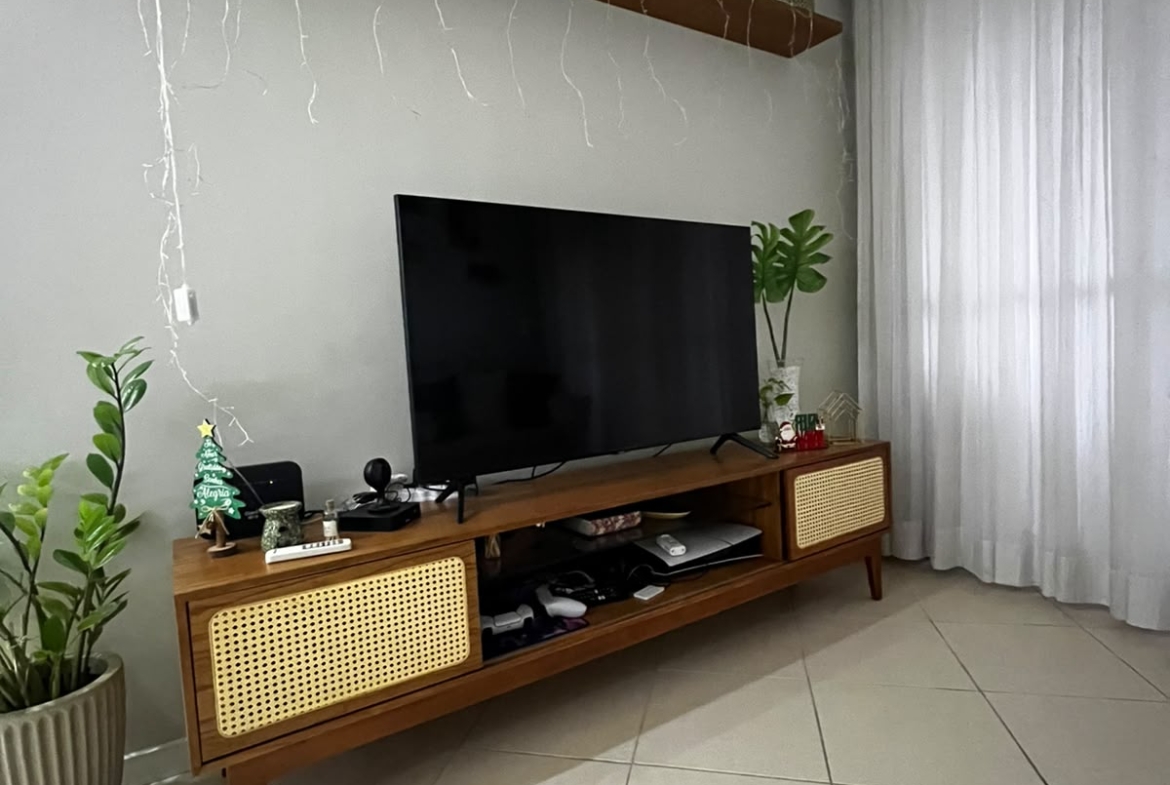 Apartamento à venda na Freguesia (Jacarepaguá) com 3 quartos, 1 suíte.