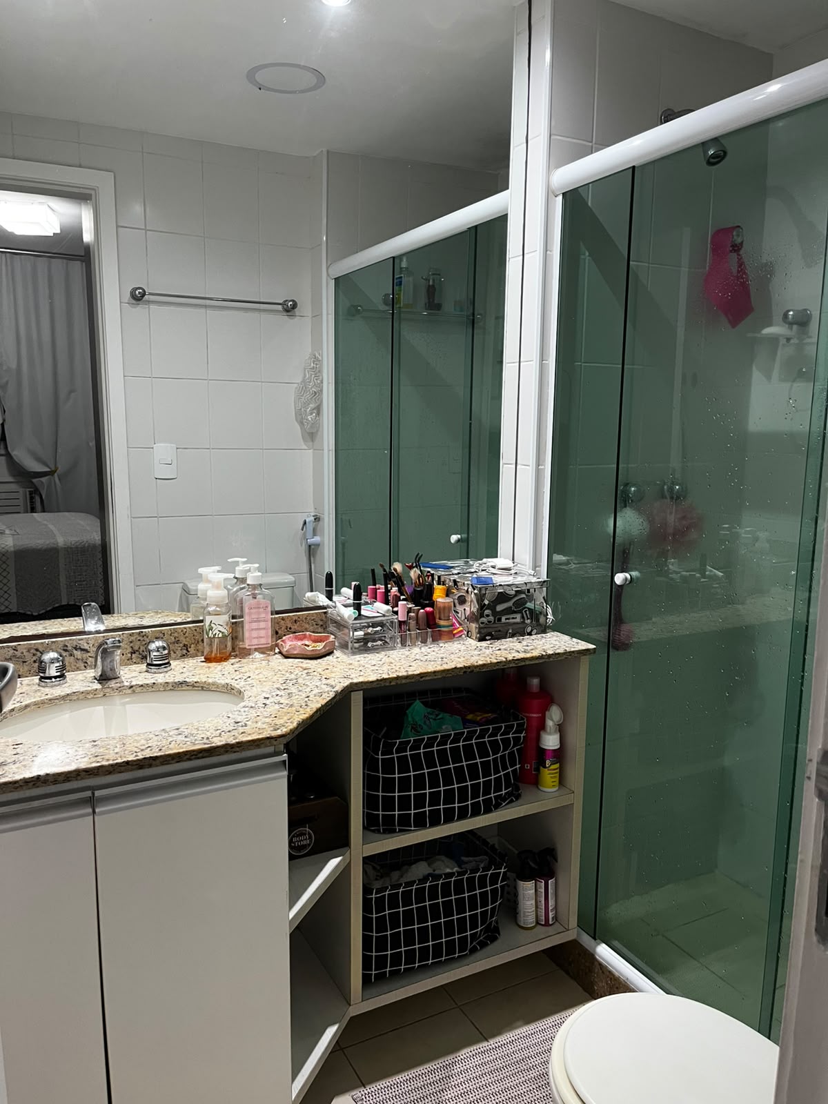 Apartamento à venda na Freguesia (Jacarepaguá) com 3 quartos, 1 suíte.